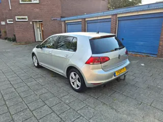 Foto 11 van Volkswagen Golf 1.2 TSI Highline AUTOMAAT