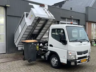 FUSO Canter 3S13 3.0 Automaat Veegvuilkipper zijlader voor containers Airco Werkverlichting Kipper O