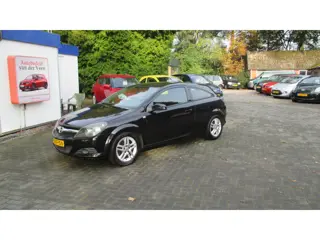 Foto 12 van Opel Astra GTC 1.6 Temptation