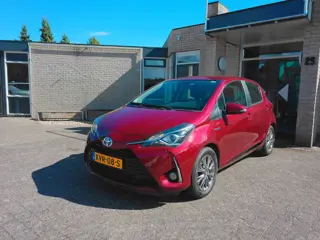 Toyota Yaris 1.5 Hybrid Executive zeer mooie auto