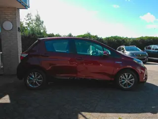 Foto 19 van Toyota Yaris 1.5 Hybrid Executive zeer mooie auto