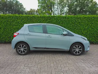Foto 19 van Toyota Yaris 1.5 Hybrid Executive zeer mooie auto