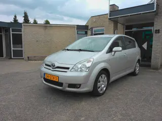 Toyota Verso 1.8 VVT-i Terra 7p. Automaat