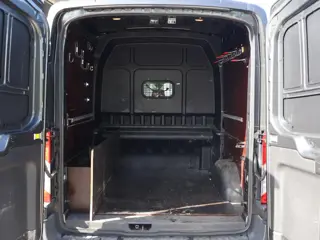 Foto 12 van Ford Transit 330 2.0 TDCI 130 PK L2H2 DUBBEL CABINE 5-PERS. *85.969 KM* | EURO 6 | TREKHAAK 2650 KG