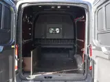 Foto 22 van Ford Transit 330 2.0 TDCI 130 PK L2H2 DUBBEL CABINE 5-PERS. *85.969 KM* | EURO 6 | TREKHAAK 2650 KG