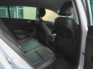 Foto 16 van Kia SPORTAGE 1.6 GDI First Edition leer camera zeer mooie auto
