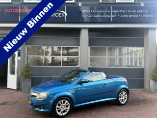 Opel Tigra TwinTop 1.8-16V Cosmo Bj 2004 Km 126.000 Airco,14Inch Nap Sportieve auto