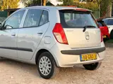 Foto 21 van Hyundai I10 1.1 Dynamic Cool/ ZEER NETJES
