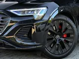 Foto 25 van Audi Q8 e-tron Sportback 55 quattro S Edition 115 kWh 408pk | Panoramadak | 360 Camera | Luchtvering