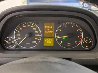 Foto 17 van Mercedes-Benz A-klasse 170 Avantgarde/ ZEER NETJES