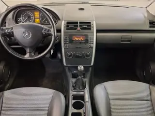 Foto 18 van Mercedes-Benz A-klasse 170 Avantgarde/ ZEER NETJES