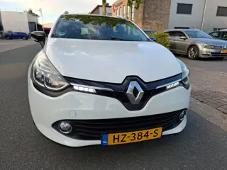Foto 17 van Renault Clio Estate 0.9 TCe Expression AIRCO/CRUISE/NAVI/TREKHAAK!