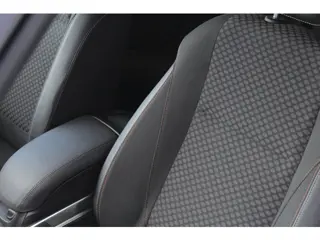 Foto 12 van Opel Zafira Tourer 1.4 Edition 7p. - 2017 model - trekhaak - navigatie - camera