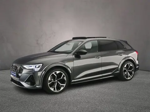 Audi e-tron S quattro 95 kWh | Trekhaak | Panoramadak | Luchtvering | Leder | Elektr stoelen | Bang 