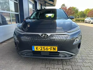 Foto 13 van HYUNDAI KONA EV COMF SMART 64 KWH, 3 fase, Camera, Warmtepomp, Carplay, Navi, Keyless, ALL IN prijs!