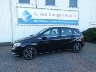 Foto 11 van MERCEDES-BENZ B-KLASSE 180 AMBITION Automaat,Navi,Xenon,Camera,Trhaak