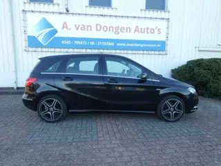 Foto 16 van MERCEDES-BENZ B-KLASSE 180 AMBITION Automaat,Navi,Xenon,Camera,Trhaak