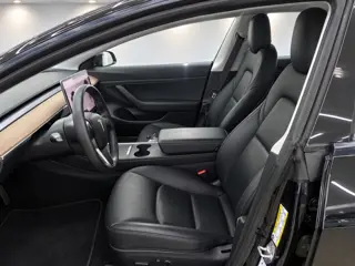 Foto 15 van Tesla Model 3 Standard RWD Plus 60 kWh Trekhaak