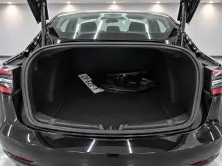 Foto 14 van Tesla Model 3 Standard RWD Plus 60 kWh Trekhaak
