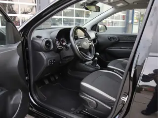 Foto 13 van Hyundai i10 1.0 Premium Carplay, DAB+, Cruise, Airco Aanbieding!