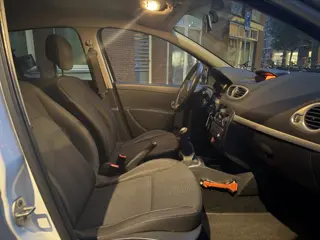 Foto 10 van Renault Clio 1.5 dCi Collection Clima|Cruise (bj 2011)