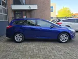 Foto 23 van Ford Focus Wagon 1.0 EcoBoost Edition Plus Apk |Clima