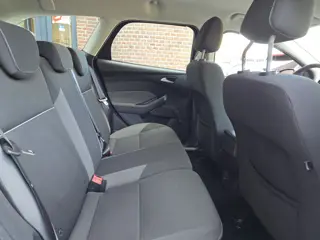 Foto 18 van Ford Focus Wagon 1.0 EcoBoost Edition Plus Apk |Clima