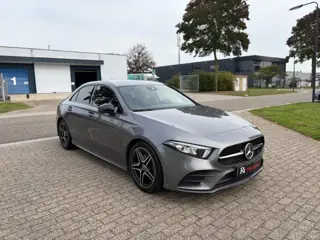MERCEDES-BENZ A-KLASSE 200 AMG Night Pakket Navi Led