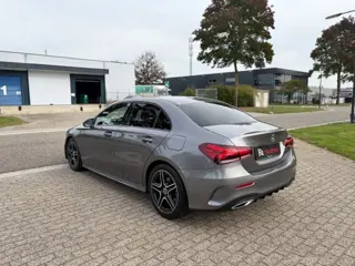 Foto 19 van MERCEDES-BENZ A-KLASSE 200 AMG Night Pakket Navi Led