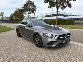 Foto 16 van MERCEDES-BENZ A-KLASSE 200 AMG Night Pakket Navi Led