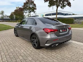 Foto 14 van MERCEDES-BENZ A-KLASSE 200 AMG Night Pakket Navi Led