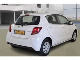 Foto 4 van Toyota Yaris 1.0 VVT-i Aspiration