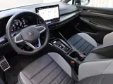Foto 27 van Volkswagen Golf GTE 1.5 eHybrid 272PK | Panodak | Leer |19"Inch | Black Style | Garantie 2031 | Head