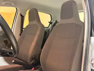 Foto 14 van Volkswagen Up! 1.0 cross up! BlueMotion