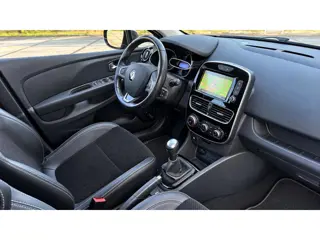 Foto 14 van Renault Clio 0.9 TCe Intens Cam/PDC/Cruise/Navi