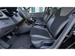 Foto 13 van Renault Clio 0.9 TCe Intens Cam/PDC/Cruise/Navi