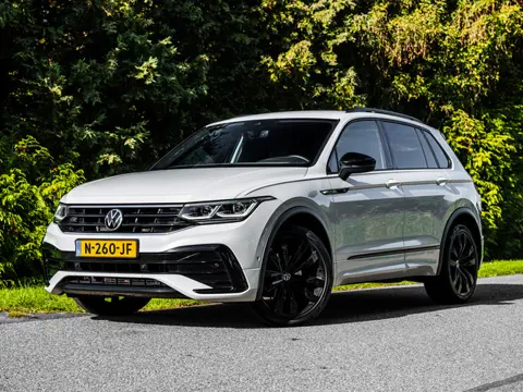 Volkswagen Tiguan 1.5 TSI R-Line | IQ Lights | Trekhaak