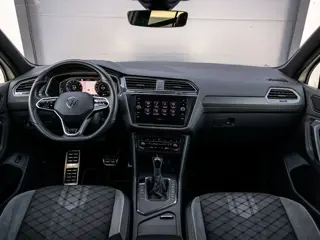 Foto 16 van Volkswagen Tiguan 1.5 TSI R-Line | IQ Lights | Trekhaak