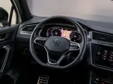 Foto 25 van Volkswagen Tiguan 1.5 TSI R-Line | IQ Lights | Trekhaak
