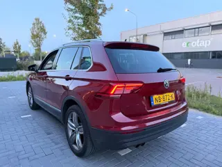 Foto 16 van Volkswagen Tiguan 1.4 TSI ACT Highline (bj 2017) DynAudio|Camera|LED|HuD