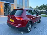 Foto 28 van Volkswagen Tiguan 1.4 TSI ACT Highline (bj 2017) DynAudio|Camera|LED|HuD