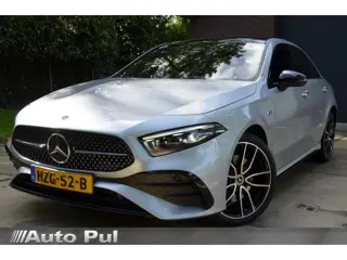 Mercedes-Benz A-klasse 250 e Business Solution AMG Automaat/Led/Navi/Pdc/Ecc/Panoramadak/Achteruitri