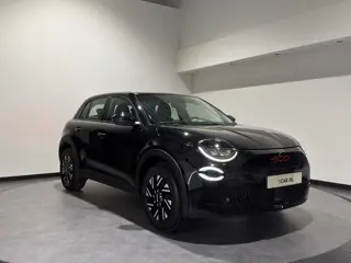 Fiat 600E RED 54 kWh | SOH 96,3% | Apple CarPlay - Android Auto | LED lampen voor & achter | Hill Ho