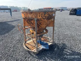 Eichinger 1016L.10 Concrete Bucket (bj 2015)