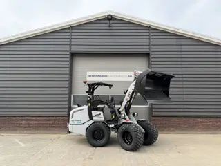 Giant G2700 X-TRA HD+ shovel / kniklader NIEUW signaalgrijs