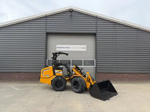 Giant G2700 X-TRA HD+ minishovel GEEL (veel opties: tandempomp, hefvering, pro inching enz)