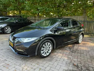 Foto 12 van Honda Civic 1.4 Sport|Clima|Cruise|Camera|PDC|APK 04-2027|
