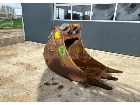 CM Digging Bucket with Teeth (0.8 cbm)