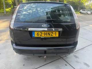 Foto 18 van Ford Focus Wagon 1.6 Titanium Navi Airco