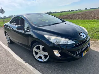 Foto 14 van Peugeot 308 CC 1.6 THP Premiere